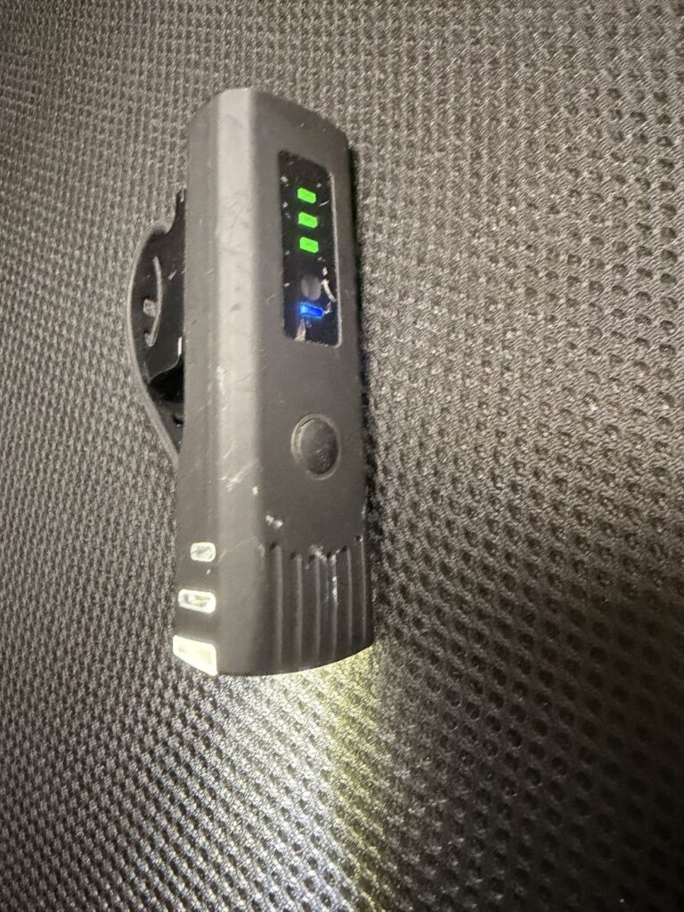 後から付けたMUD BUNNYの充電式ライト